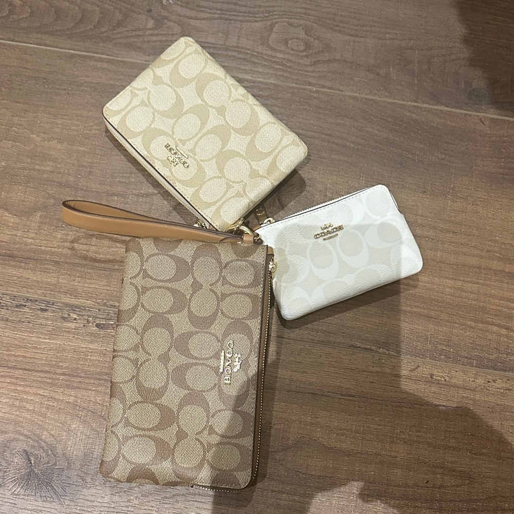 Coach Signature Canvas Wristlet Trio - Brown, Cream, White. NWOT (never used)